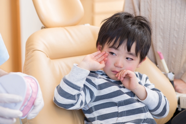 永久歯が生える隙間がないことによる影響