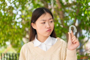 前歯だけを矯正するデメリットと注意点