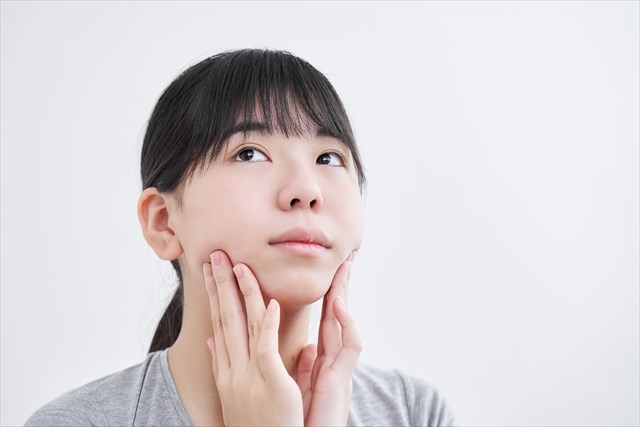 歯列矯正で顎が短くなるのは本当か？