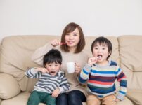 混合歯列期の矯正治療の特徴を歯科医が解説｜矯正方法や混合歯列期に治療するメリットもご紹介