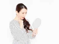口内炎は悪い歯並びが原因？口内炎になりやすい歯並びの特徴や口内炎を放置するリスクを専門医が詳しく解説