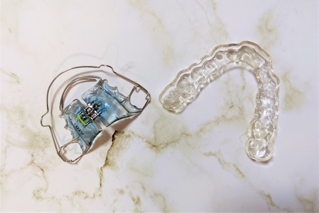 乳歯の矯正治療で用いる装置