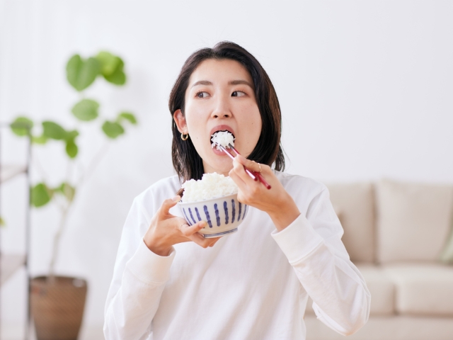 咀嚼機能の向上と満腹中枢の刺激