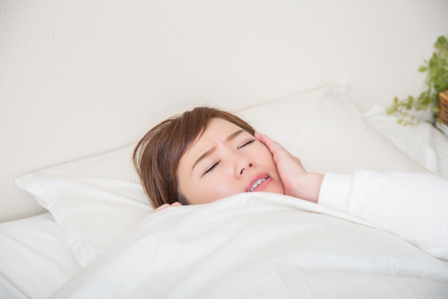 眠れないほど矯正治療が痛い人もいる？