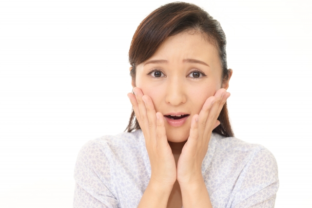 大人で顎を広げる矯正治療を受ける際に考えられるリスク
