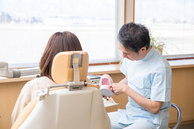 差し歯と矯正治療のそれぞれの特徴