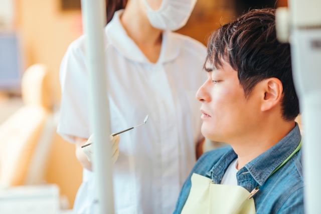 20代での歯列矯正治療で受けられる治療方法