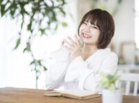 歯列矯正で人生変わったと感じる理由を歯科医が解説｜歯列矯正で顔が変わる？歯を矯正する本当の理由を紹介します