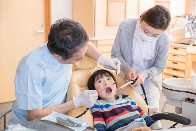 子供の矯正で悩みがあるなら歯科医に相談しよう