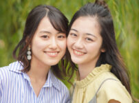 理想的なEラインで美しい笑顔に