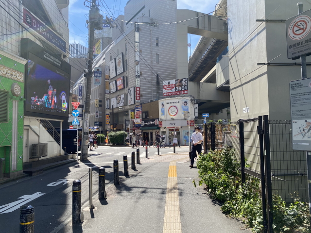 ＪＲ横浜駅北西口から来院される方1-1