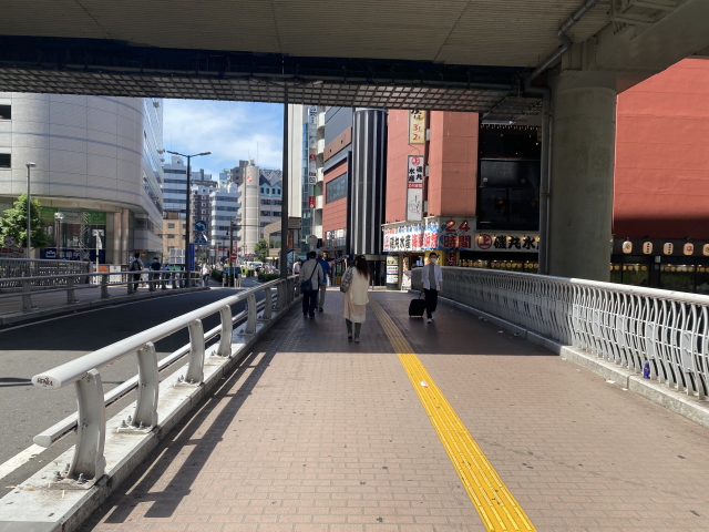 ＪＲ横浜駅北西口から来院される方1-2